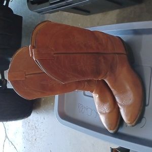 Cowboy boots Tony lama size 8.5